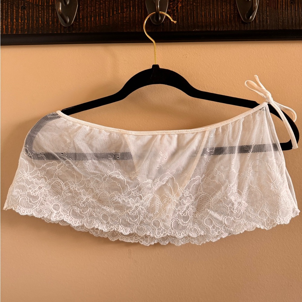 Elegant White Lace Bottom